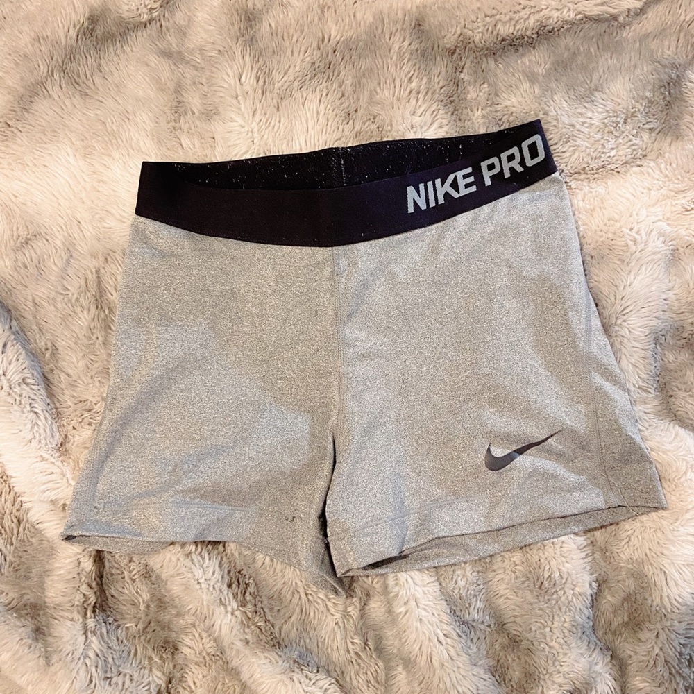 💌 nike pro shorts